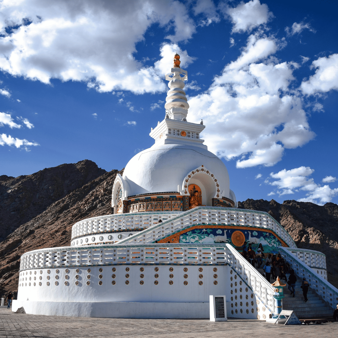 Arrival in Leh + Shanti Stupa & Leh Palace