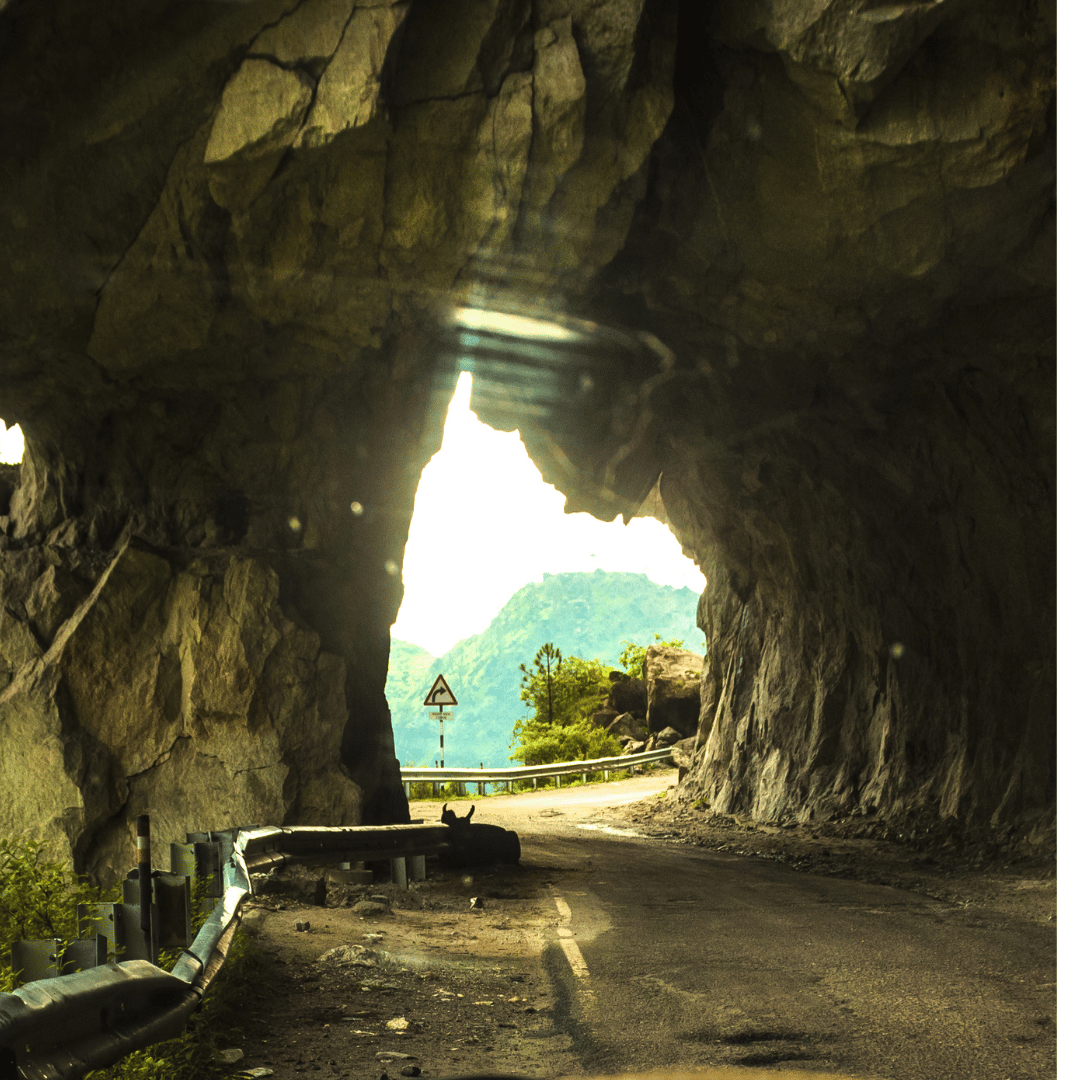 Sangla / Chitkul → Shimla → Delhi (Overnight Journey)