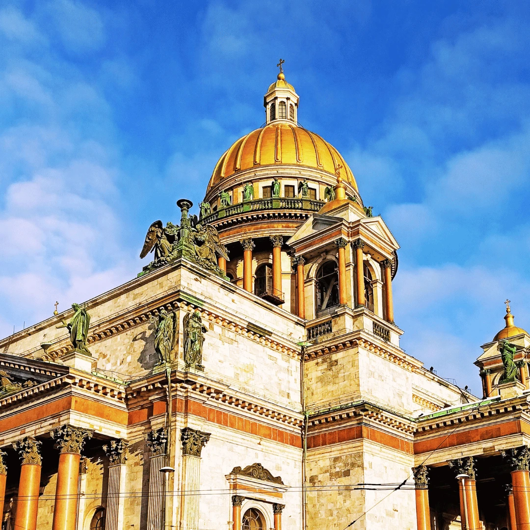 Reach St Petersburg and free time